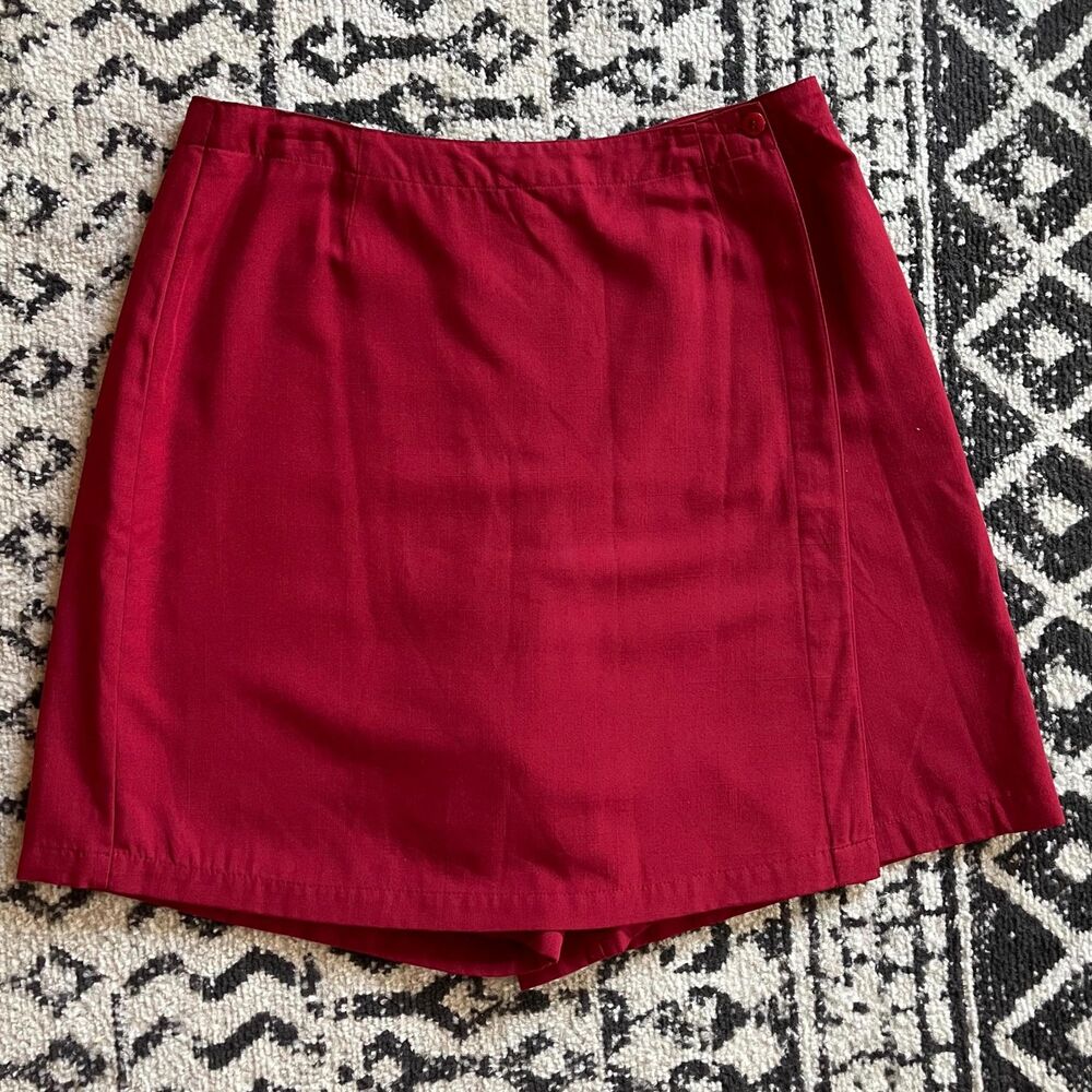 Vintage 80s/90s Raspberry/Bright Maroon Skort